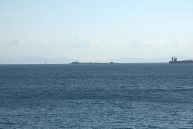 Navi alla fonda nel Mar Grande di Taranto