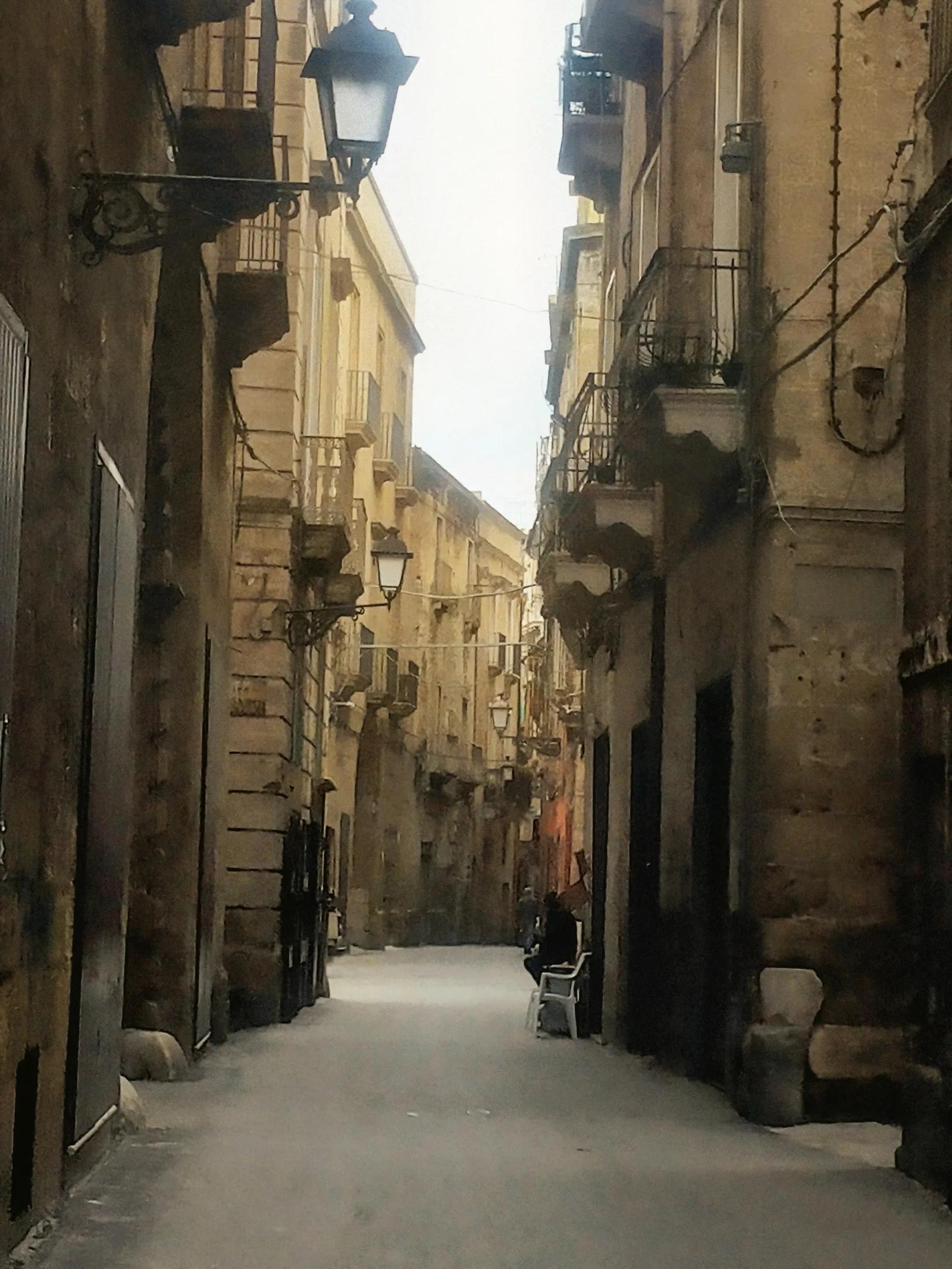 Due mattine senza auto in Città Vecchia: le piazze tornano ai ragazzi