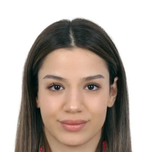 Nilay Yaren Cam